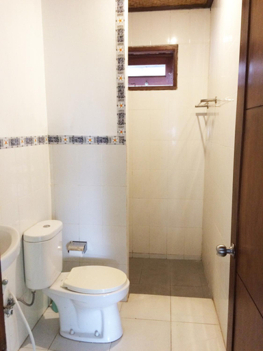 Bathroom 5, Bali Segara Lestari Oceanfront Villas, Buleleng