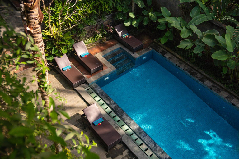 Swimming Pool 17