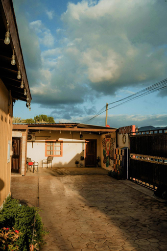 Exterior 5