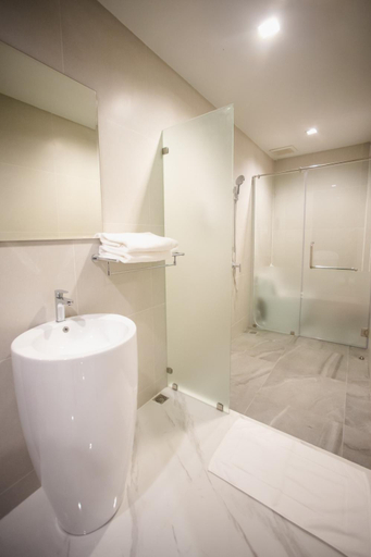 Bathroom 3, Grand Park Resort, Bung Kum