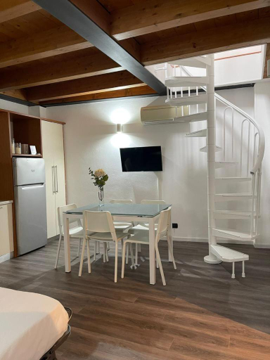 Bedroom 3, Easy Hotel Navigli, Milano