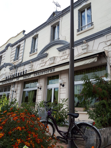 Exterior & Views 4, Le Saint Christophe, Nièvre