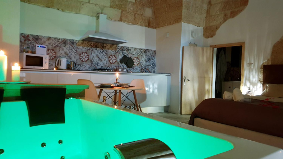 Others 4, Le Antiche Dimore di Dea, Lecce