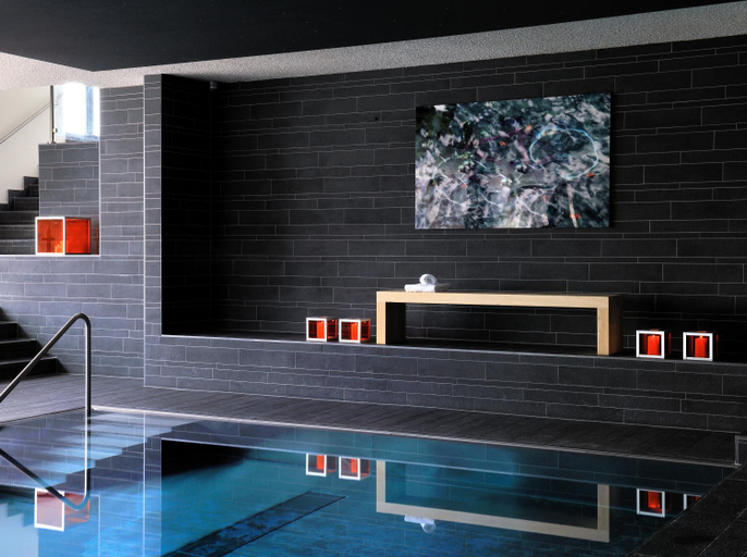 Bathroom 5, The Cambrian, Frutigen