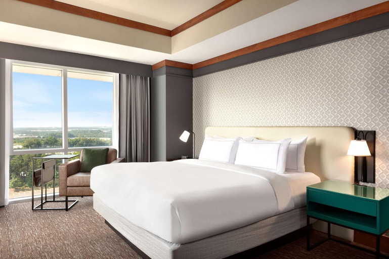 Bedroom 3, Hilton Baltimore BWI Airport, Anne Arundel