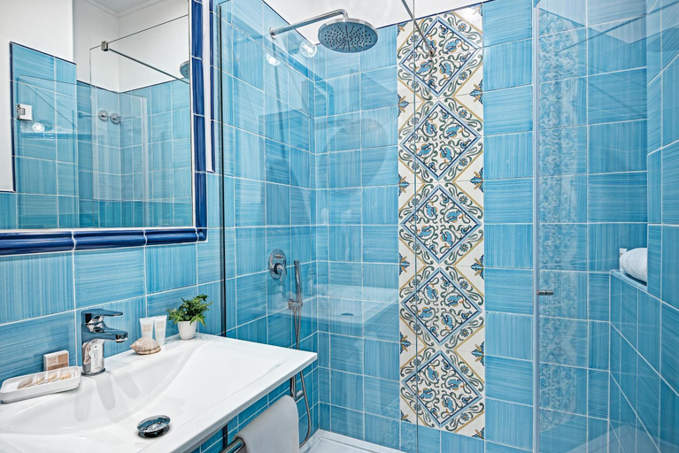Bathroom 3, Agriturismo Oleum, Napoli