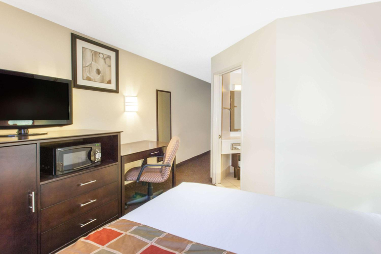 Bedroom 5
