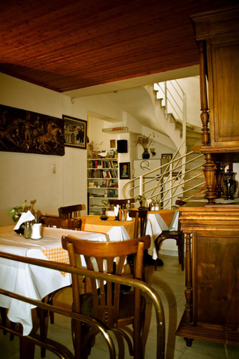 Food & Drinks, Contemporary Acropolis House, Attica