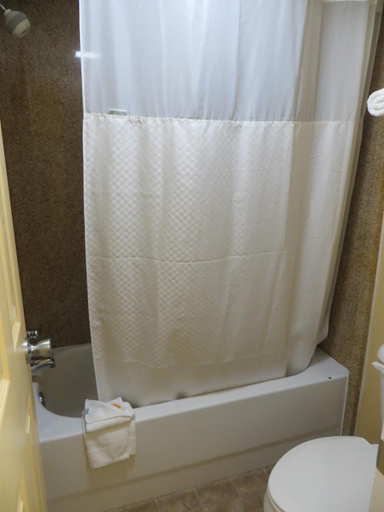 Bathroom 4, Days Inn by Wyndham Canton, Cherokee