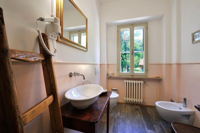 Bathroom 5
