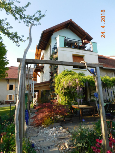 Others 5, Chez Nous. B & B, Haute-Savoie