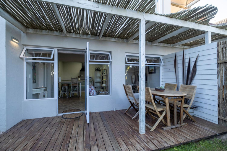 Exterior & Views 4, Beach Front, Cacadu
