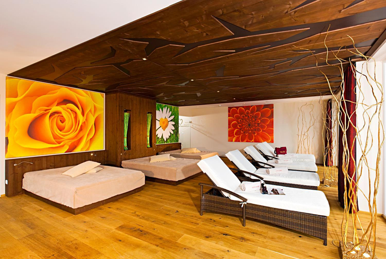 Bedroom 3, Alpen-Herz Romantik & Spa - Adults Only, Landeck