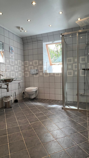 Others 5, La Casa, Sölvesborg