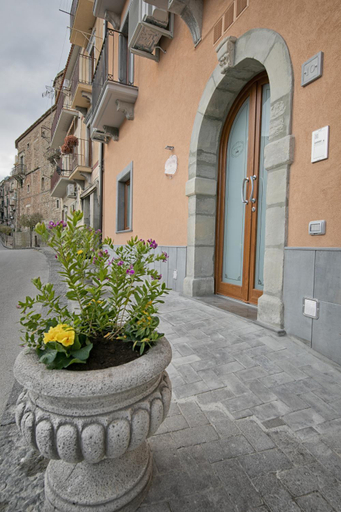 Others 3, La Madonnina, Enna