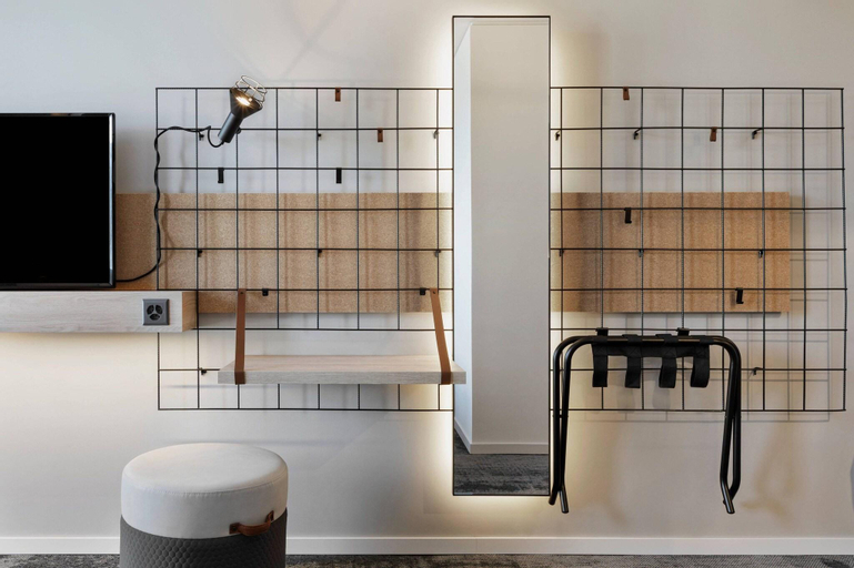 Bathroom 20