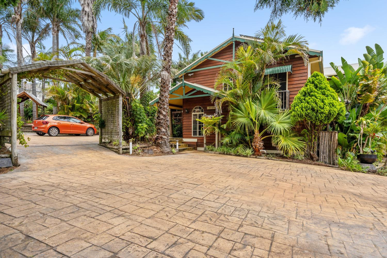 Oasis Inn Ulladulla - Welcoming Guests 18 Years and Older, Shoalhaven - Pt B