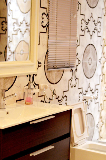 Bathroom 2, Rehoboth Mountain Suites, Mbabane West
