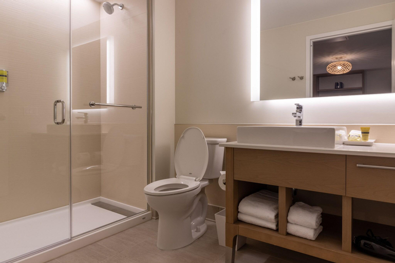 Bathroom 6