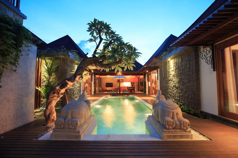 Swimming Pool 9