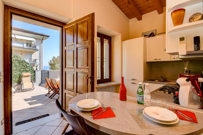 Others 5, Catullo Apartments Sirmione, Brescia
