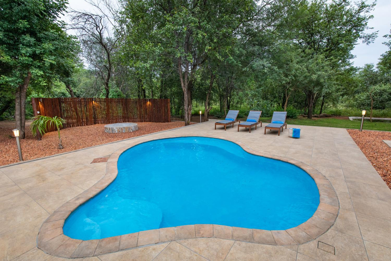 Others 4, Kingly Bush Villa, Mopani