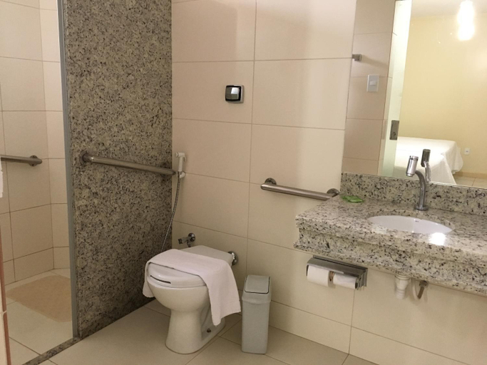 Bathroom, Hotel Novoleste, Senhor do Bonfim