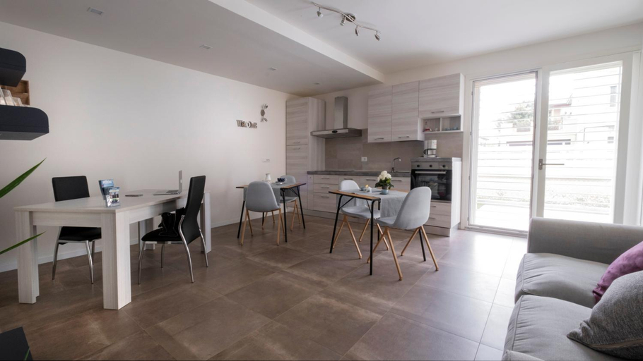 Others 2, Maisonette Modena Park, Modena