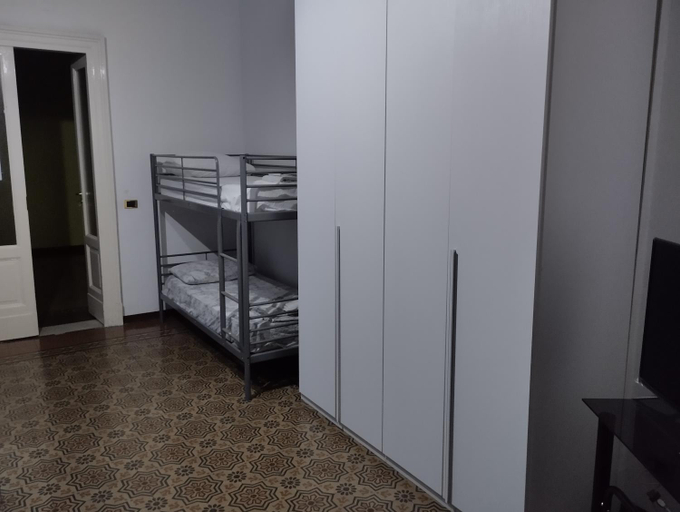 Others 3, casa Giuseppe, Catania