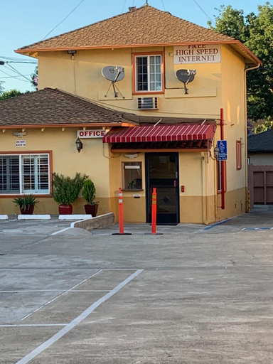 Others 5, Budget Motel, Santa Clara