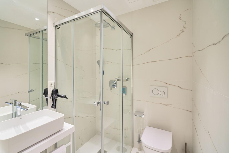 Bathroom 3, Tandem Palacio Veedor de Galeras Suites, Cádiz