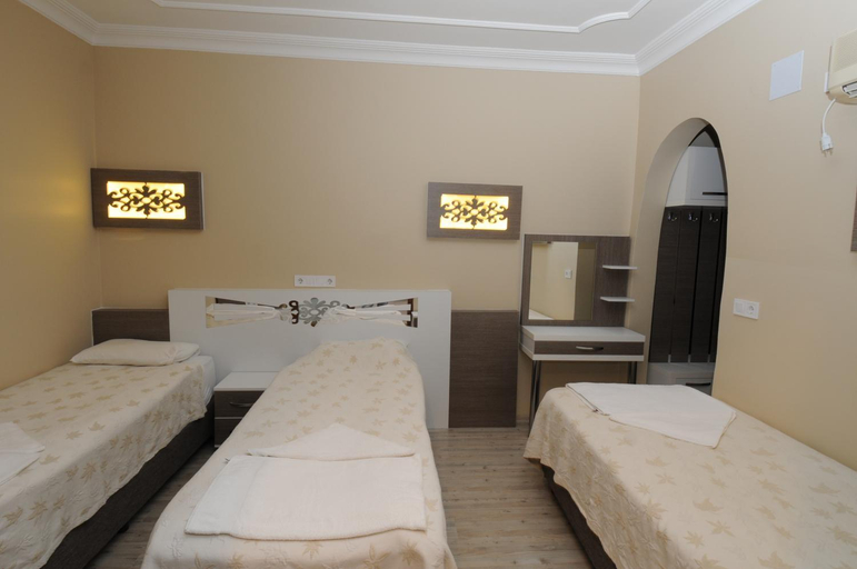 Bedroom 2, Bellamaritimo Hotel, Akköy