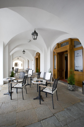 Others 3, Hostel U Zlateho kohouta, Kroměříž