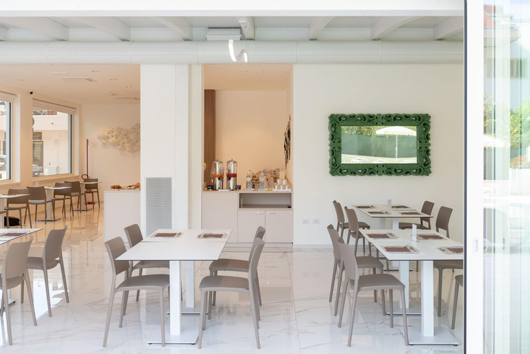 Restaurant, Hotel Carducci, Teramo