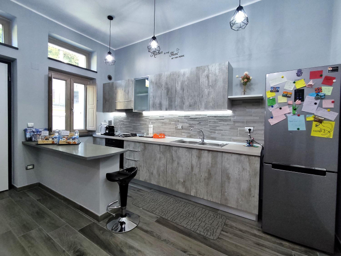 Others 5, The Junior House - Casa Vacanza, Potenza