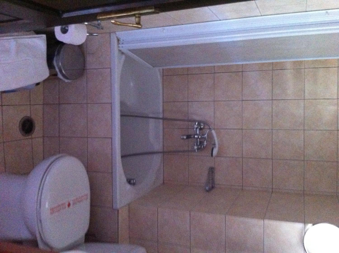 Bathroom 5, Maistrali Hotel, Thessaly