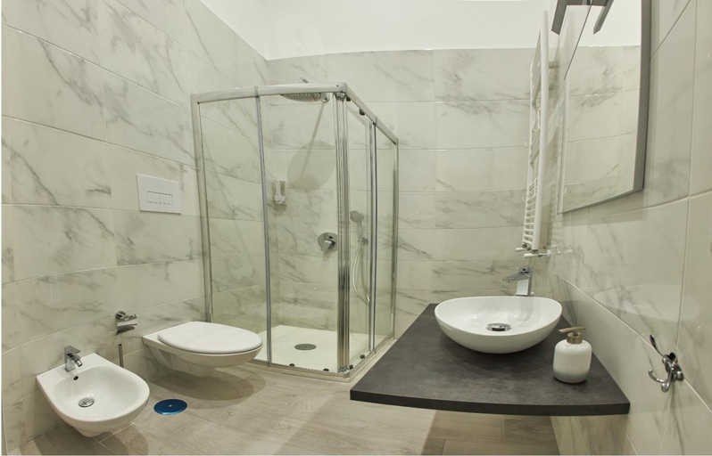 Bathroom 3, B&B Dint 'o core e Napule, Napoli