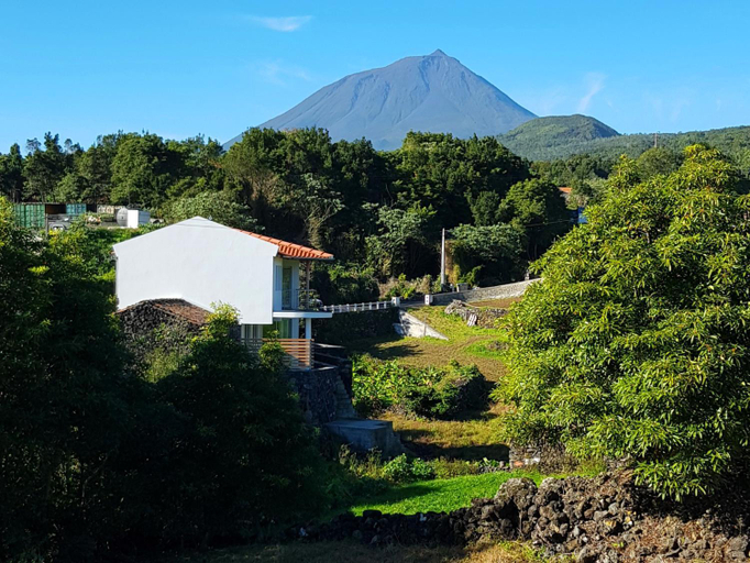 Others 4, Casa dos Caldeiras, Lajes do Pico