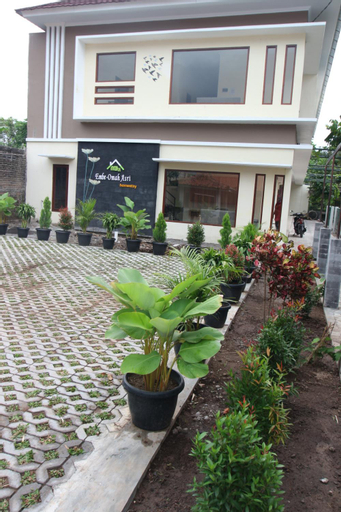 Exterior & Views 2, Embe Joglo Homestay, Sleman