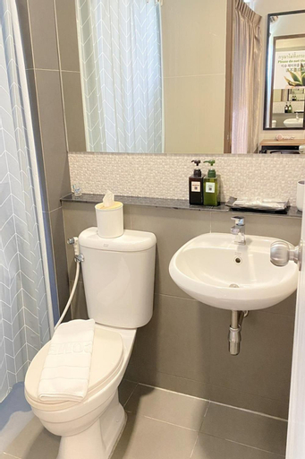 Bathroom 20