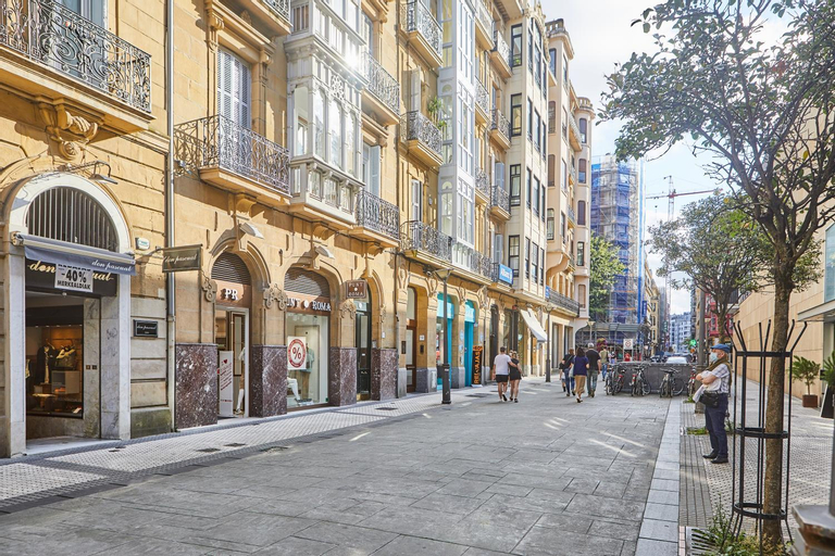 San Martin apartment by Basque Homes, Guipúzcoa
