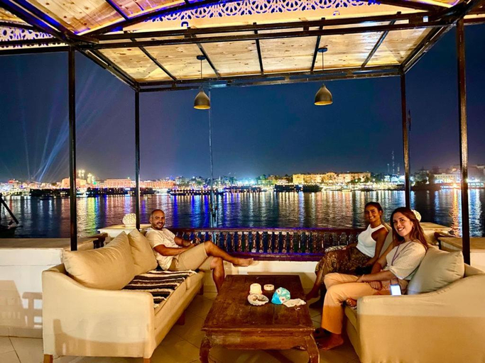Food & Drinks 4, Nile Castle, Luxor