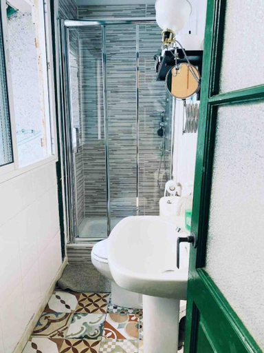 Bathroom 2, Maria Magdalena - Room 7, Málaga