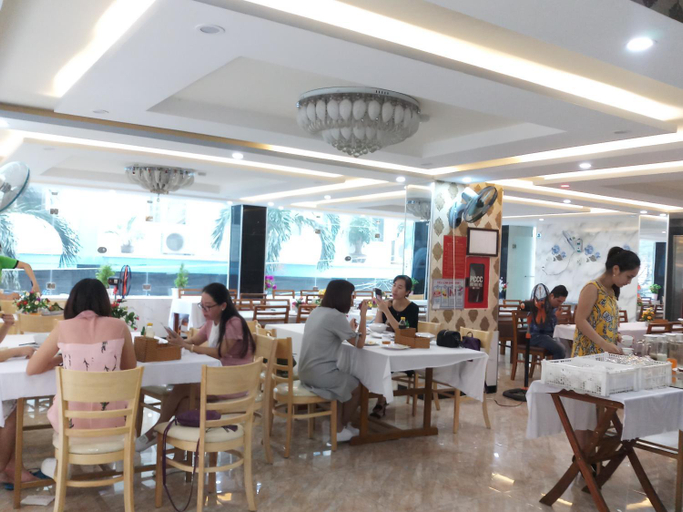 Food & Drinks 3, Yen Vy 04 Luxury Hotel, Qui Nhơn