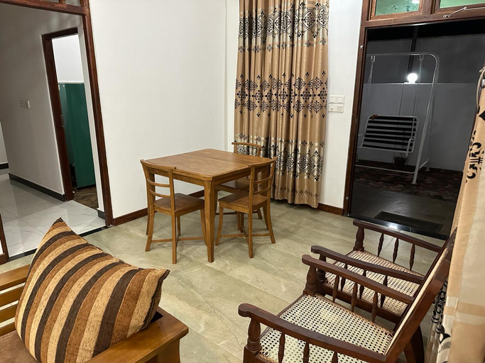 Public Area 1, Trinco Waves, Trincomalee Town and Gravets