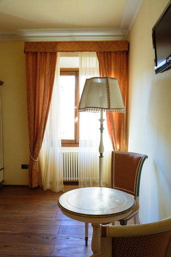 Others 4, Casa Leopardi, Florence