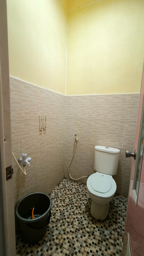 Bathroom 4