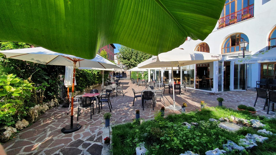 Food & Drinks 3, Hostal Ansonea, Navarra