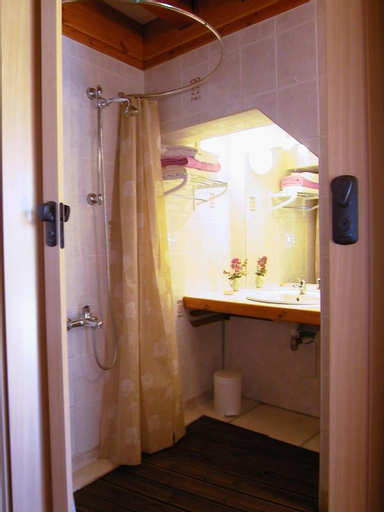 Bedroom, la glycine, Calvados
