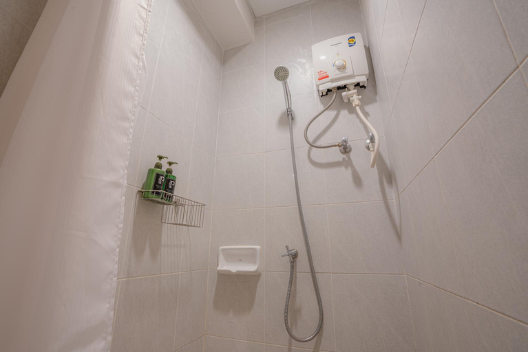Bathroom 15